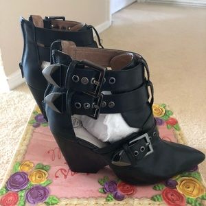 Jeffrey Campbell pine bootie